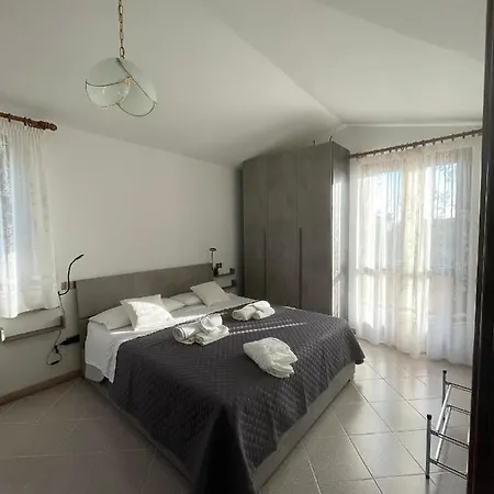 Baia Vignola Nyaraló *